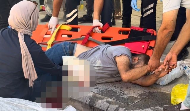 Hırdavatçıdan aldığı bıçakla kendini yaraladı