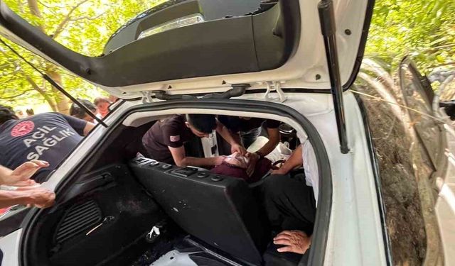 Hizan'da otomobil bahçeye uçtu, 8 kişi yaralandı