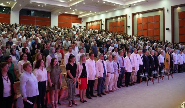 İnönü Üniversitesi Tıp Fakültesi'nde beyaz önlük heyecanı