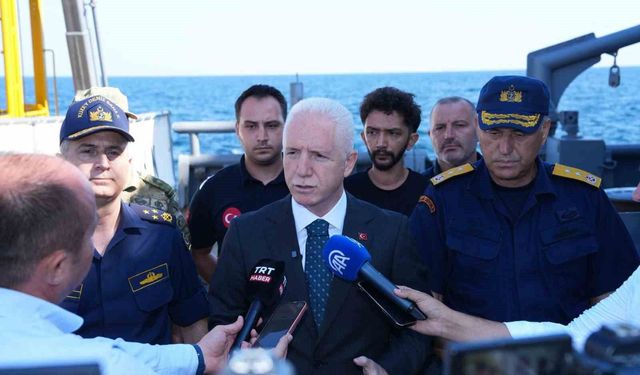 İstanbul Valisi Davut Gül, Silivri'deki arama-kurtarma çalışmalarını yerinde inceledi