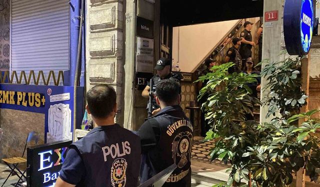 İstanbul'da 'Ailem Güvende' operasyonu: Çok sayıda mekana baskın yapıldı