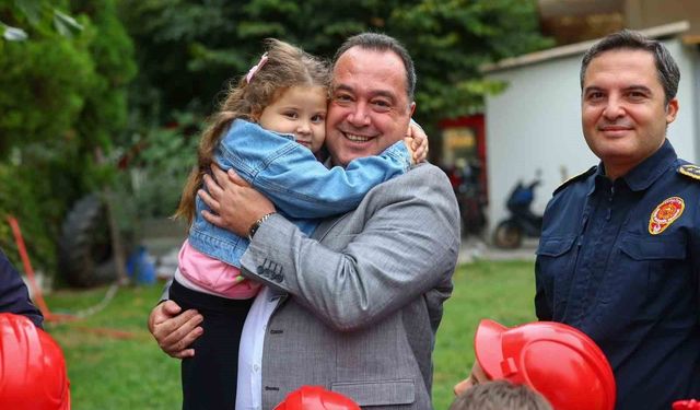 İtfaiye Haftası'nda Başkan Dutlulu'dan itfaiye personeline teşekkür