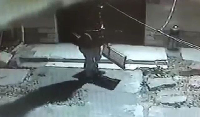 Karabük'te demir mazgal hırsızlığı kamerada