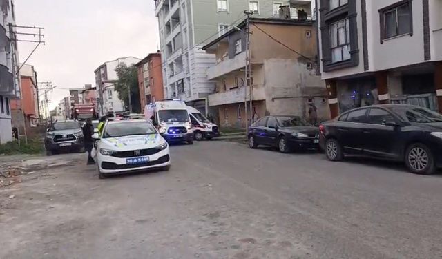 Kars'ta motosikletli saldırgan dehşeti: 1'i kadın 2 kişi silahla yaralandı