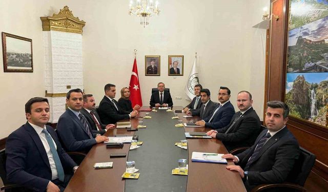 Kars'ta mülki idare amirleri toplantısı yapıldı