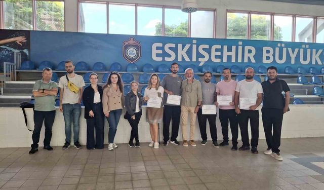 Kentpark'ta havuz suyu güvenliği için uygulamalı eğitim