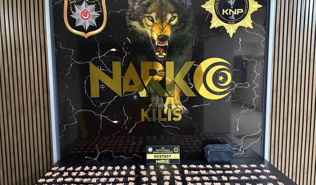 Kilis'te 3 bin captagon hapla yakalanan 2 şüpheli tutuklandı