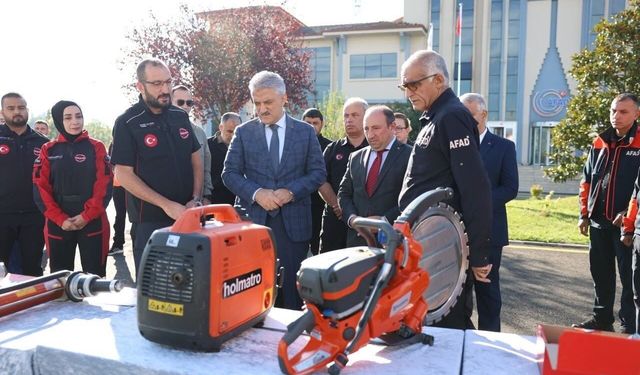 Kızılelma arama kurtarmaya malzeme desteği