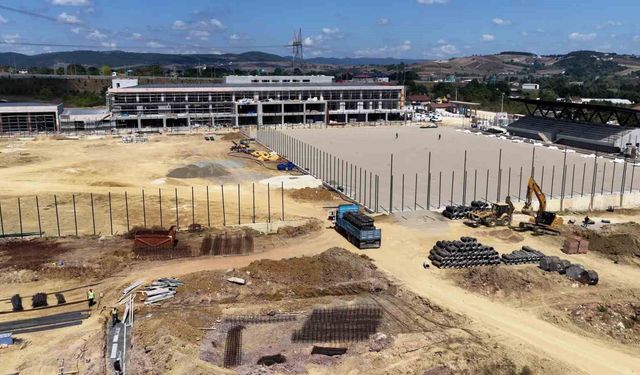 Kocaelispor'un yeni yuvası yüzde 50 tamamlandı