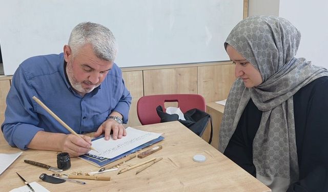 Kütahya'da 'Hüsn-i Hat Kursu'na ilgi