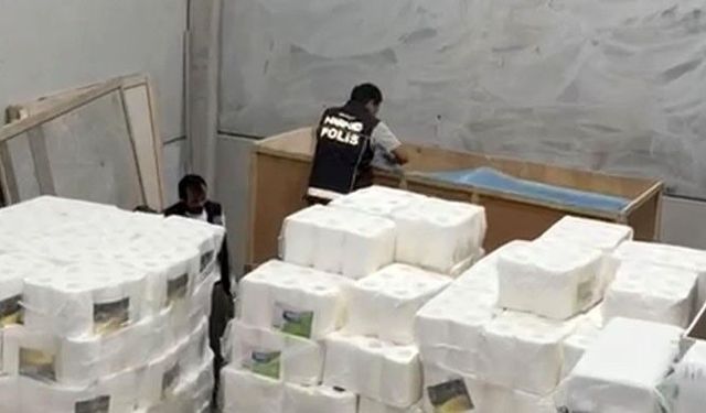 Mersin'de uyuşturucu imalathanesi operasyonunun bilançosu ağırlaştı: 298 bin sentetik ecza hapı ele geçirildi