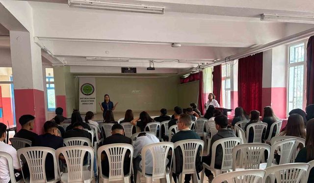 Mesleki eğitime yeni başlayan öğrenciler sektörle buluştu