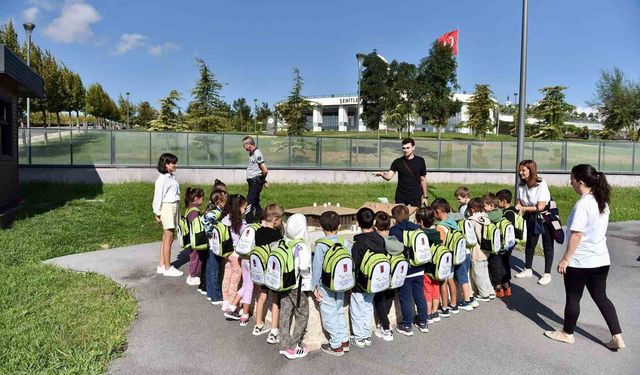 Minik öğrenciler Balıkesir'in mimari mirasını minyatürlerle keşfetti