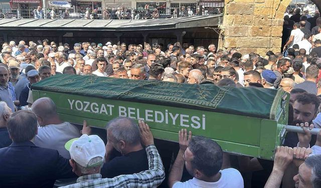 Motosiklet sürücüsü kazada hayatını kaybetti