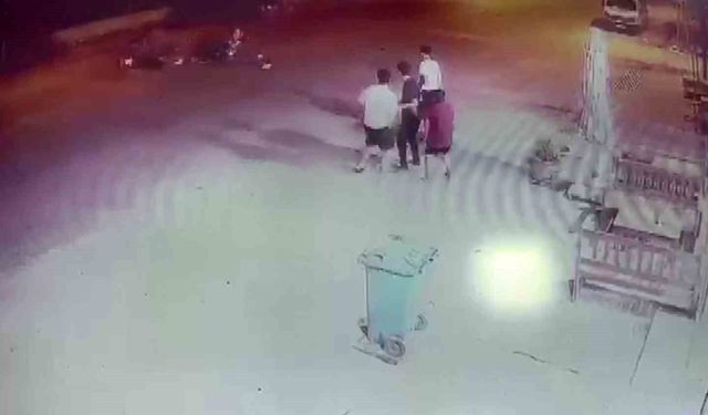 Motosikletler kafa kafaya çarpıştı
