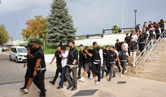 Muğla'da 'Sokaklar Güvende' operasyonu: 20 şüpheli adliyeye sevk edildi