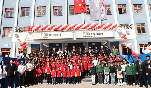 Muş'ta 91 bin öğrenci ders başı yaptı