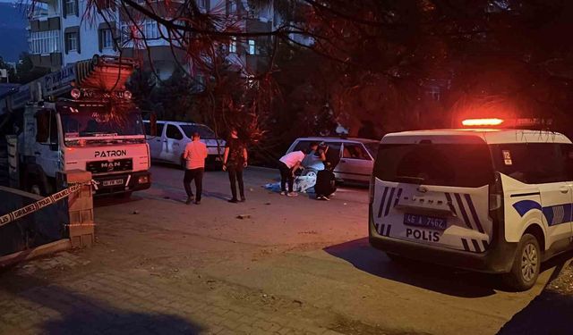 Önce karısını öldürdü, ardından intihar etti