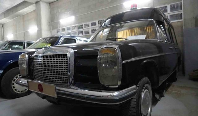 Özal'ı taşıyan o ambulans dönemin sağlık sistemini özetler nitelikte