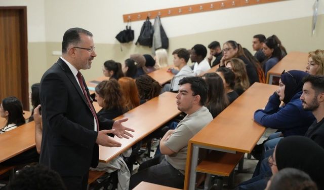 Prof. Dr. Kırışık: 'Terörsüz Türkiye, enerjimizi bilime ve kalkınmaya yöneltmektir'