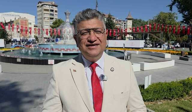Rektör Kızıltoprak: 'Yaşayan Miras Şöleni, Kütahya'nın köklü kültürel mirasını şehir meydanlarına taşımıştır'