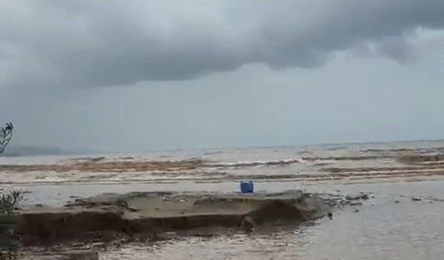 Sağanak vurdu, Mudanya'da ekipler alarma geçti