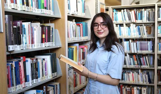 Şiirle Avrupa'nın zirvesine çıktı