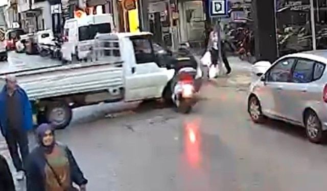 Sinop'ta motosiklet kamyonete çarptı: 1 yaralı