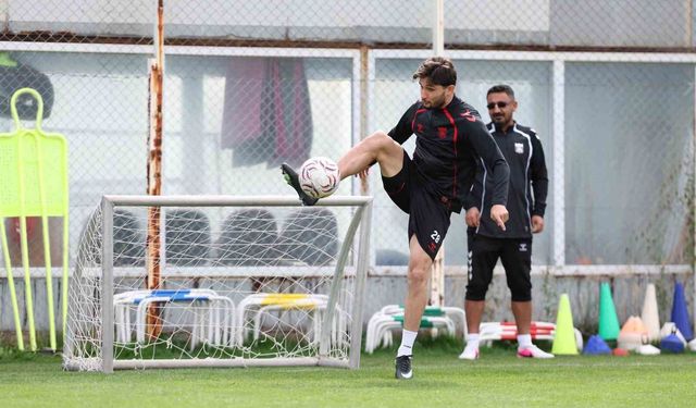 Sivasspor günü çift idmanla tamamladı