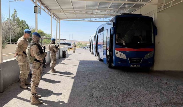 Siverek Cezaevi'nde korkutan yangın: 13 mahkum dumandan etkilendi