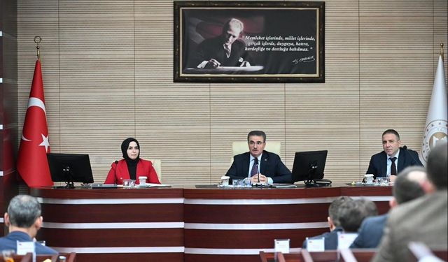 Sosyal Yardımlaşma ve Dayanışma Vakıfları'nın performansları değerlendirildi