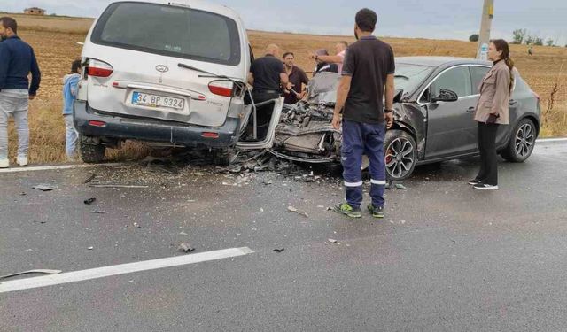 Tekirdağ'da trafik kazası: 2'si çocuk 6 yaralı