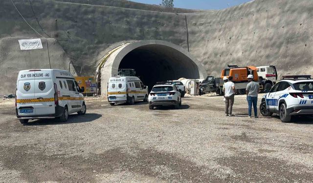 Tünelde çalışan işçiler demir ile iskele arasına sıkıştı: 1 ölü, 5 yaralı