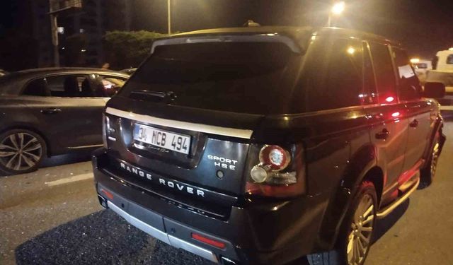 Ümraniye'de zincirleme kaza: 3 yaralı