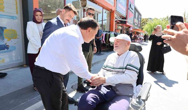 Vali Çiçek, Tacettin Veli Mahallesi'nde esnaf ve vatandaşlarla bir araya geldi