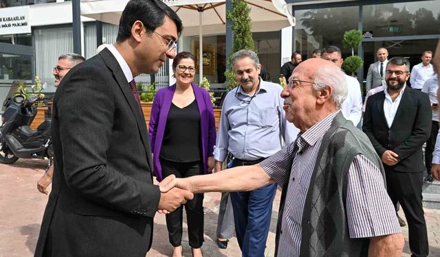 Vali Kartal, merkez mahalle muhtarlarıyla bir araya geldi