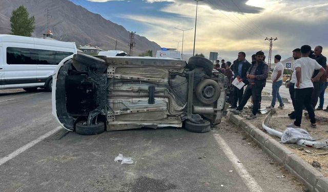 Van'da trafik kazası: 3 yaralı