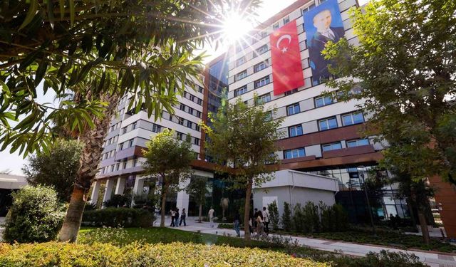 Yaşar Üniversitesi'ne 'Altın' çevre sertifikası