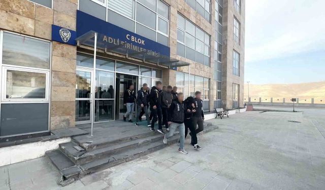 1.3 milyar TL'lik işlem hacmi bulunan soruşturmada 12 tutuklama