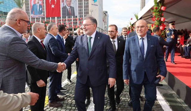 AK Parti İzmir İl Başkanı Saygılı: 'Cumhuriyet hepimizin ortak emaneti, Türkiye hepimizin ortak geleceğidir'