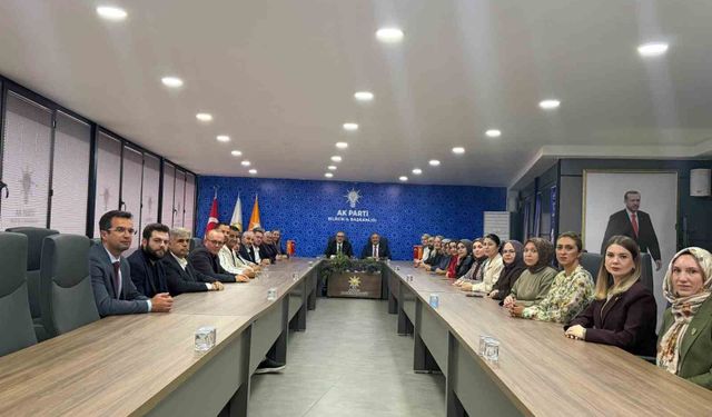 AK Parti MKYK Üyesi Ünal'dan Bilecik temasları