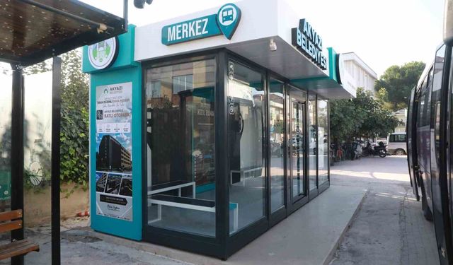 Akyazı'da ilk 'Akıllı Durak' hizmete girdi