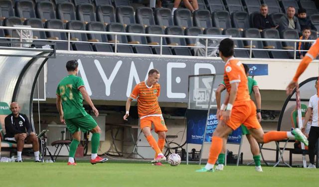 Alanyaspor, Amed Sportif Faaliyetler'i 4-0 mağlup etti