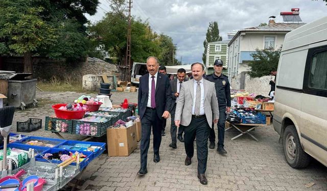 Arpaçay'da Kaymakam Güvenç ve Başkan Elma'dan pazar ziyareti