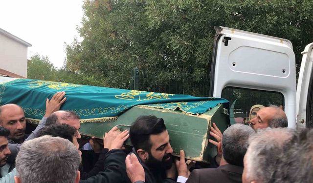 Asansör kazasında hayatını kaybeden öğrenci gözyaşlarıyla toprağa verildi