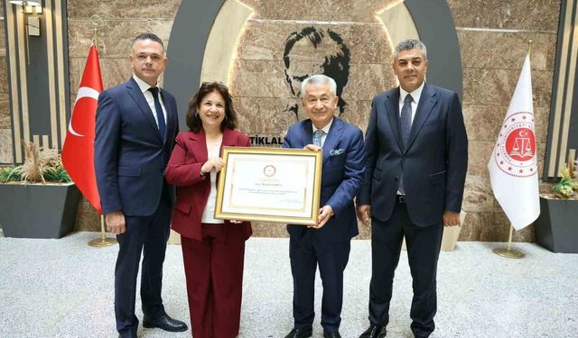 ATO Başkanı Mehmet Şahbaz mazbatasını aldı