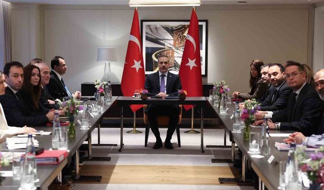 Bakan Fidan, STK temsilcileriyle bir araya geldi