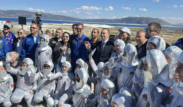 Bakan Kacır: 'Uzay aracımızı 2027'nin ilk aylarında uzaya uğurlamayı öngörüyoruz'
