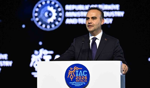 Bakan Kacır'dan Antalya'da uzay diplomasisi