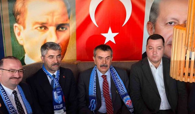 Bakan Tekin: 'Sosyal medyada hem içerik üreticileri hem de yapımcı şirketler yeterince hassas davranmıyorlar'